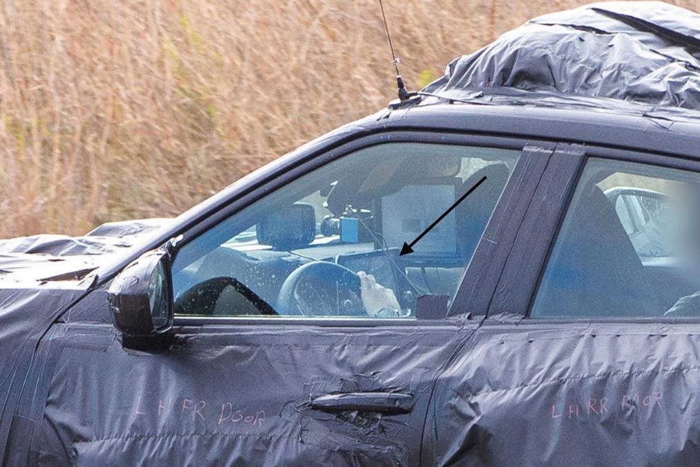 2020 Nissan Juke: New Camo Drop Gives Us Our Best Look Yet ... 2020 Nissan Juke: New Camo Drop Gives Us Our Best Look Yet ...