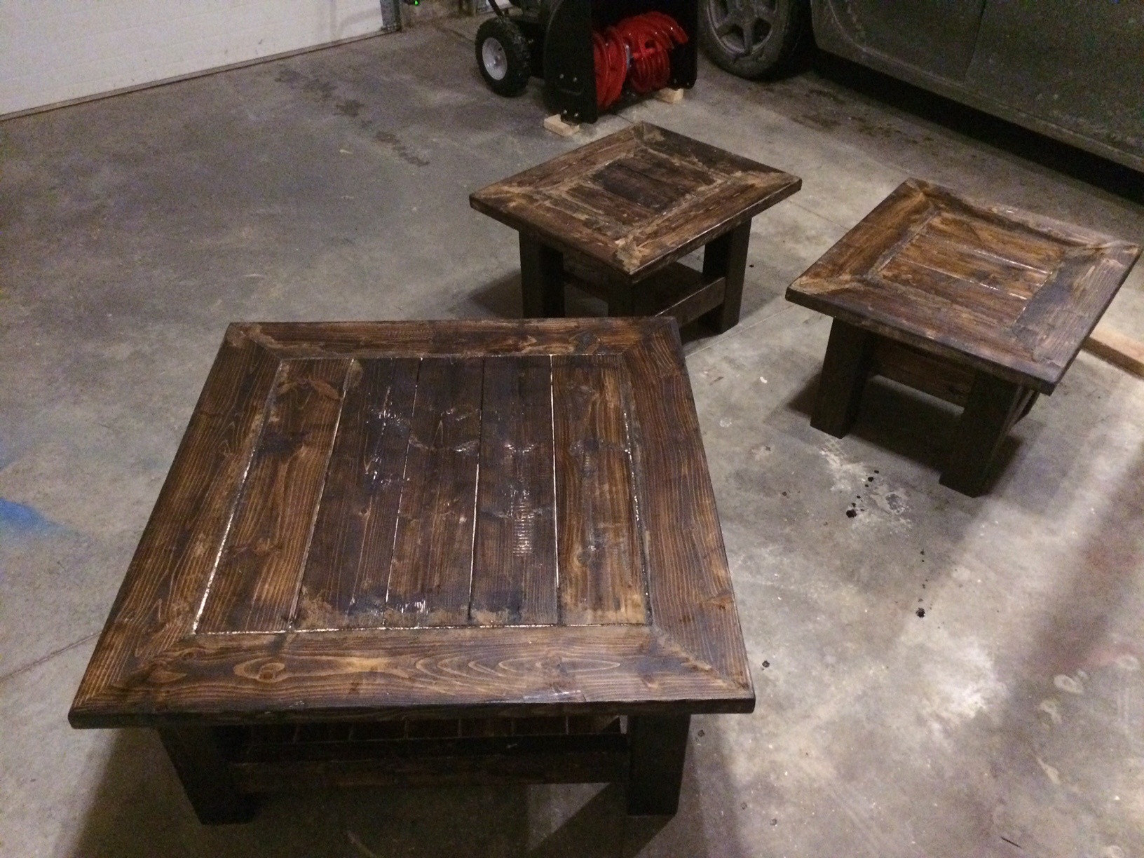 Square Coffee Table w/ Planked Top { Free DIY Plans }