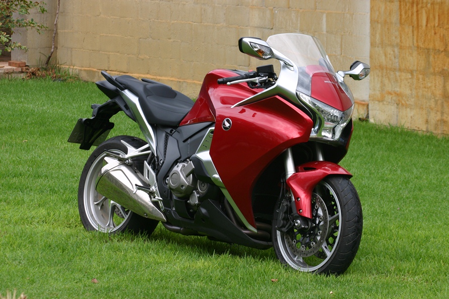 Honda DCT Automatic Motorcycle Review on How To Ride