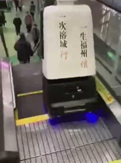 612a1547fa9341751cbdf01bd849461335b31512737566e9dc1ed3d46993b138.gif