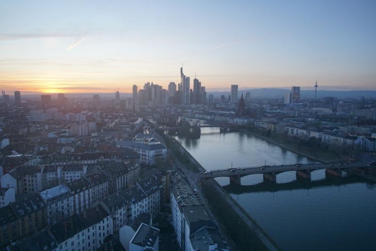 zonsondergang Frankfurt a.M.