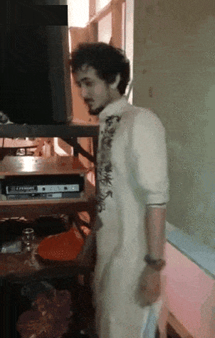 7b0b86fe37630ade60ad6d0cc4edfe493e46ef41df65e122fc9796c10bc31a97.gif