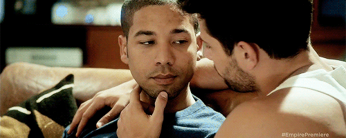 Post more gay guys kissing please. 