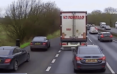 817b9e844365576f91cd09370e2eb1d0495b62d02d1f4a7e4506e7d1f2d8a894.gif