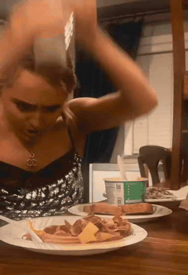86d021cb8905523ebc983a86b8679000f85c6acf0b9015ceca1247b741846133.gif