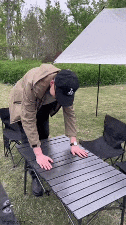87bd0a43c48e2b26679aaaeb04d23be128fead67724495d2780cccea86fcc322.gif