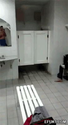 8c1a3022edc81c9d5319c0eb9dea6799e52617ce7fe4fedb34b4dfa9bf5deef3.gif