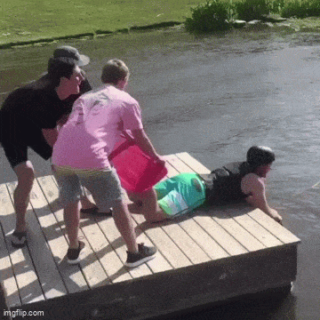 8ce677fb1833efdeea289647714c15230114e8dc0b90d5b0080b66e9bed356e6.gif