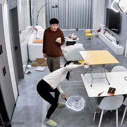 93281d734d390acf0597301d7135d54b314dd607c9ac5bf33328abe041fca6df.gif