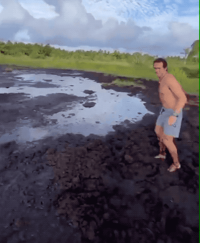 9a0f883207c0a2dca721c00da8f54d9b118e5ee3070cb787e178fbc144089e2d.gif