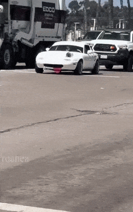 9f44f636a6886f8ccb2a30a30d5c730a2ea2e332bf3f35a0aacd3356dd4d68b1.gif