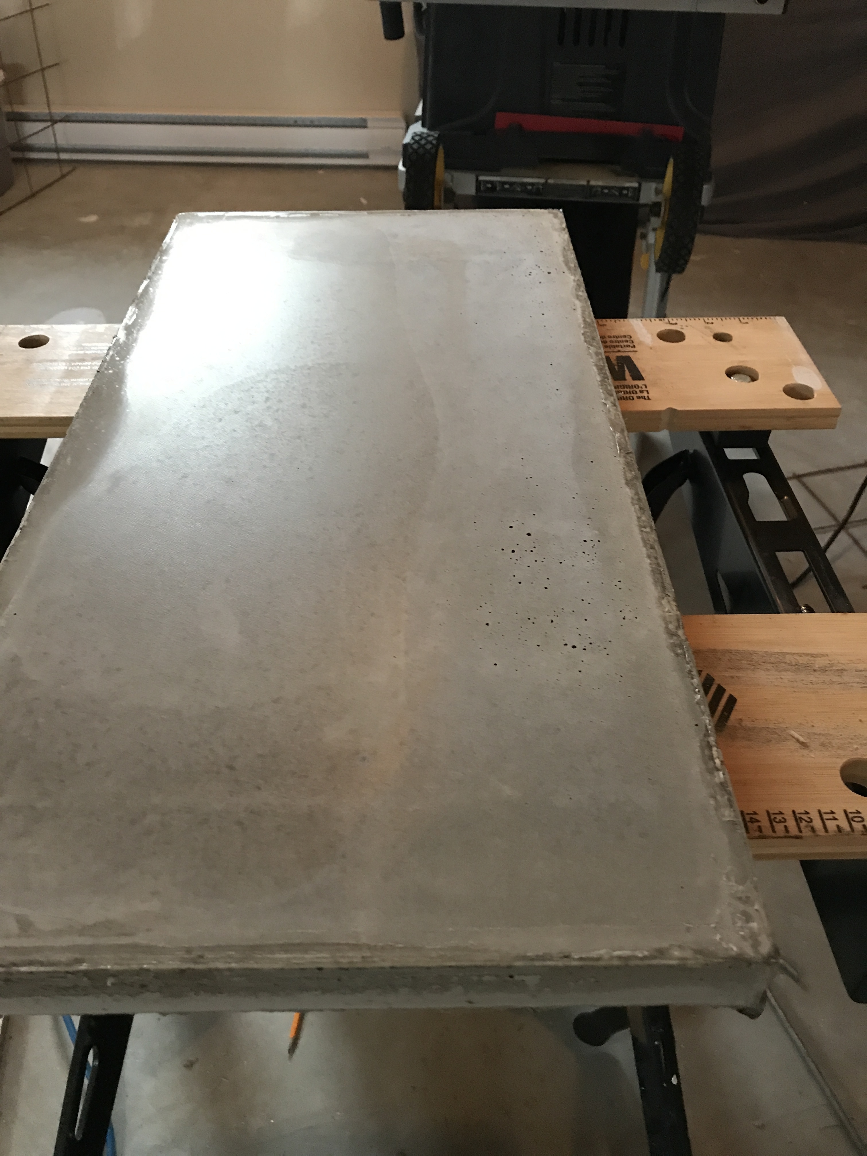 How to build a concrete table for beginners