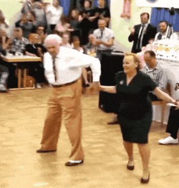 bb872dc081557b22bbd5063b5fc4a7a3c2b4479adb65d3f33c0136b111b83424.gif
