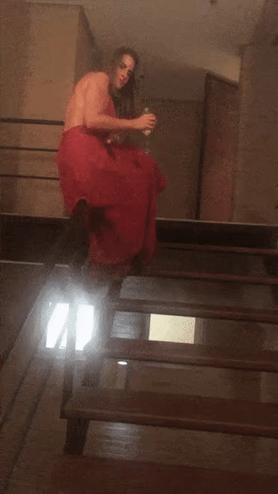 c3bb2ebadd4e2fc91d21a294966e6c83b178c54abdc34ed01f828514ee1e0b79.gif