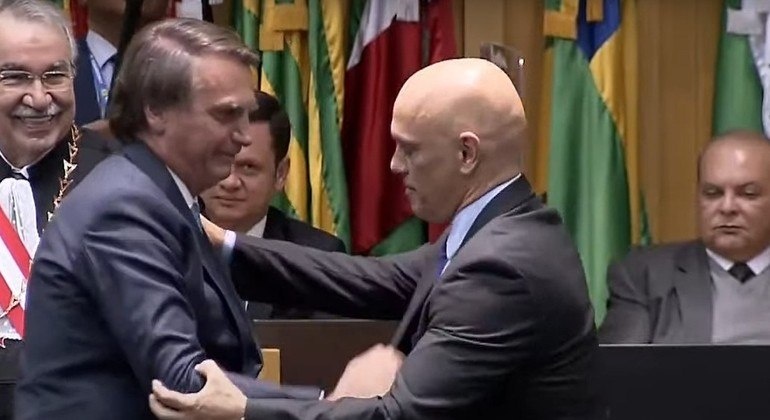 Bolsonaro Sinaliza Voltar Ao Brasil Em Março, Dizem Aliados