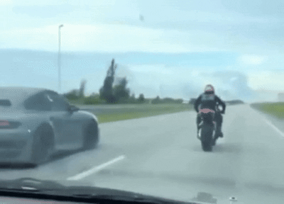 df64101a9f87e5c977b25ea3e3d75a6c6484a5121ef1ff9f95a83219cf98456c.gif