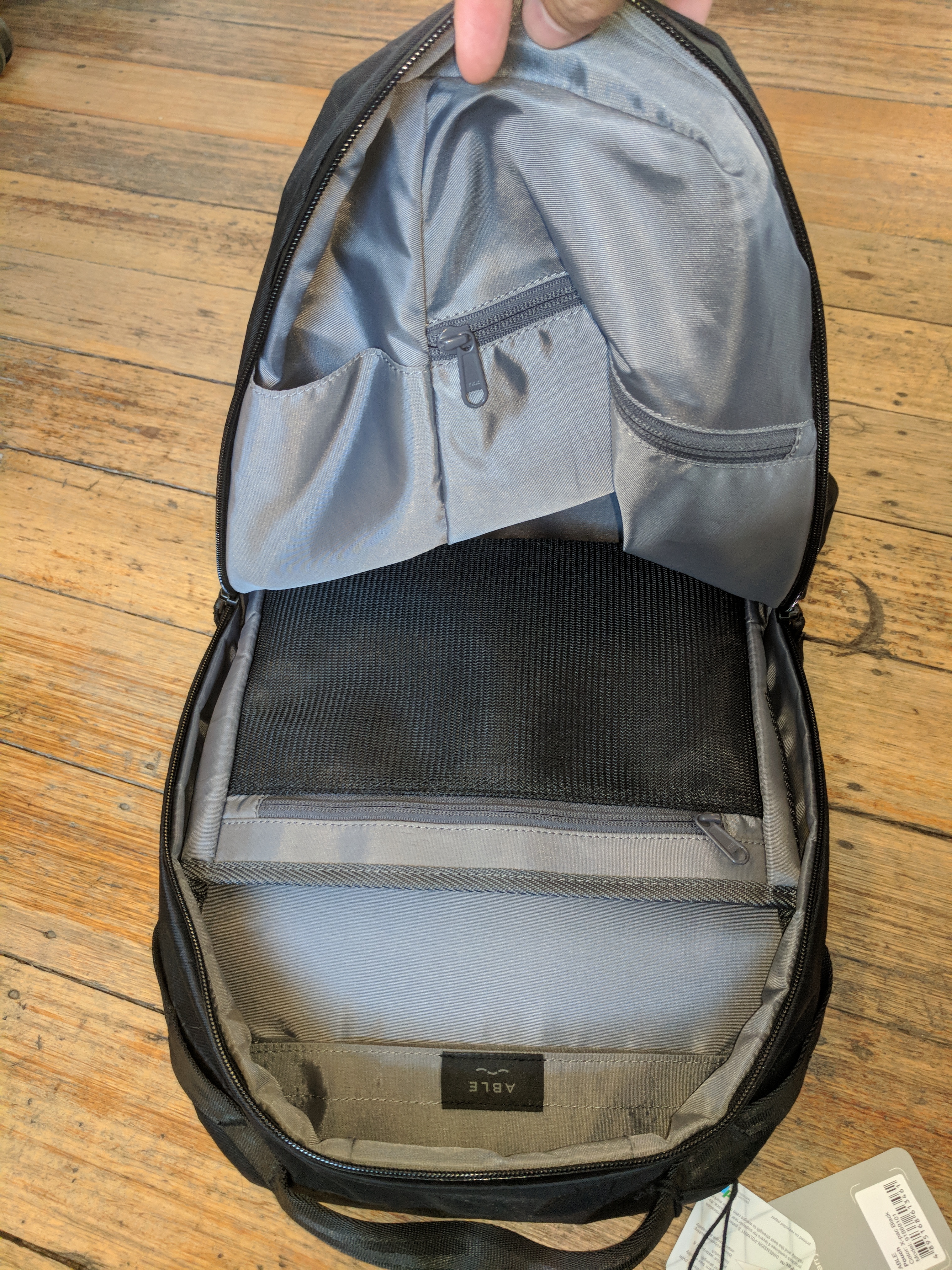 Kickstarter Highlight: Able Carry Daily Everyday Backpack - Carryology ...